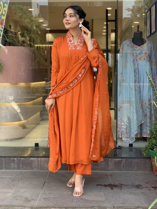 Ethnic Set Women Anarkali Kurta and Pant Set with dupatta