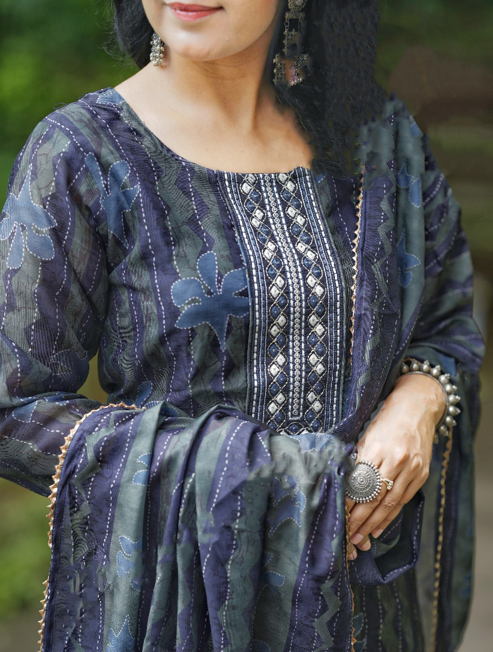Ethnic Set Women Embroidered Straight Kurta And Pant Set With Dupatta