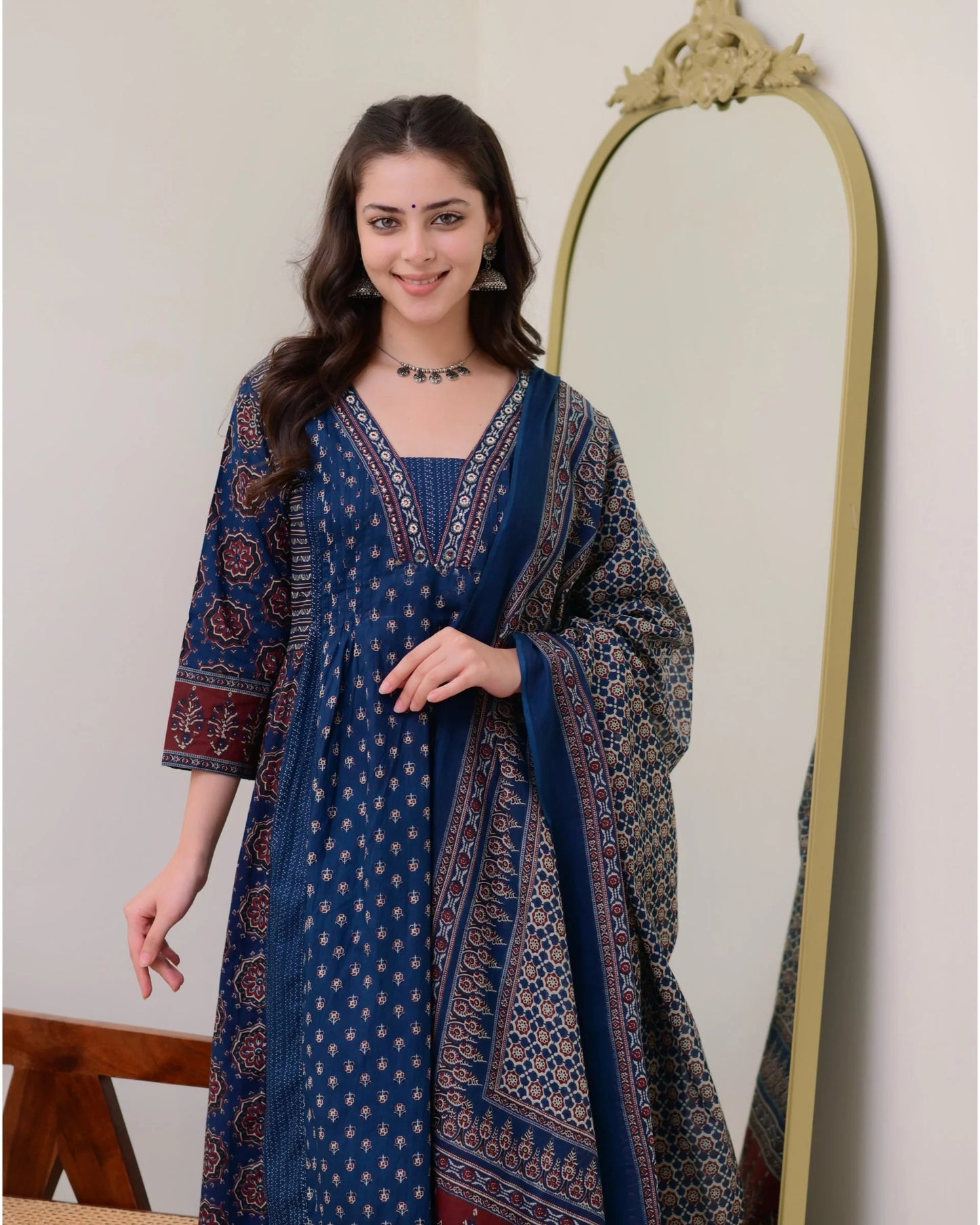 Ethnic Set Women Printed Anarkali Kurta and Pant with Dupatta