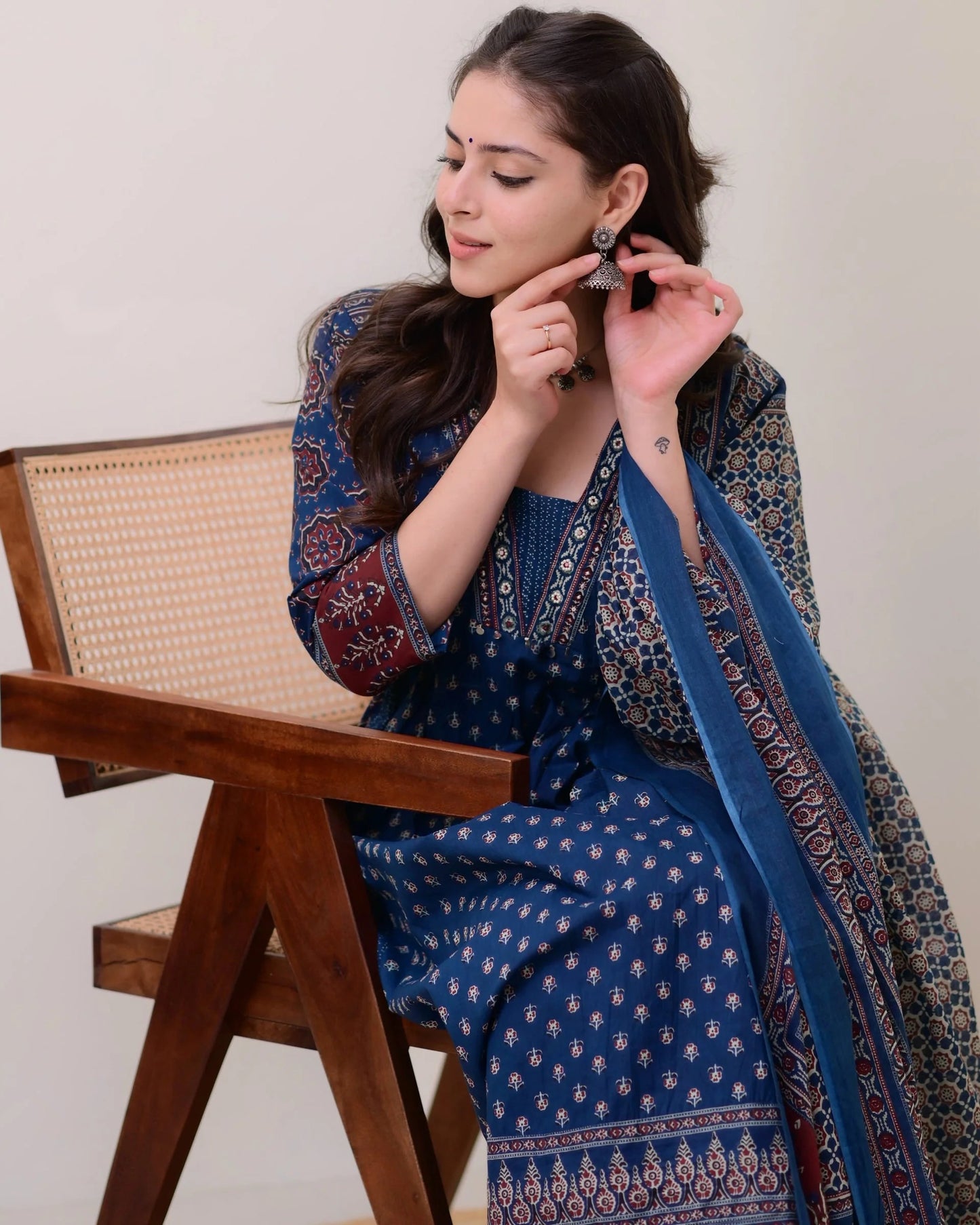 Ethnic Set Women Printed Anarkali Kurta and Pant with Dupatta
