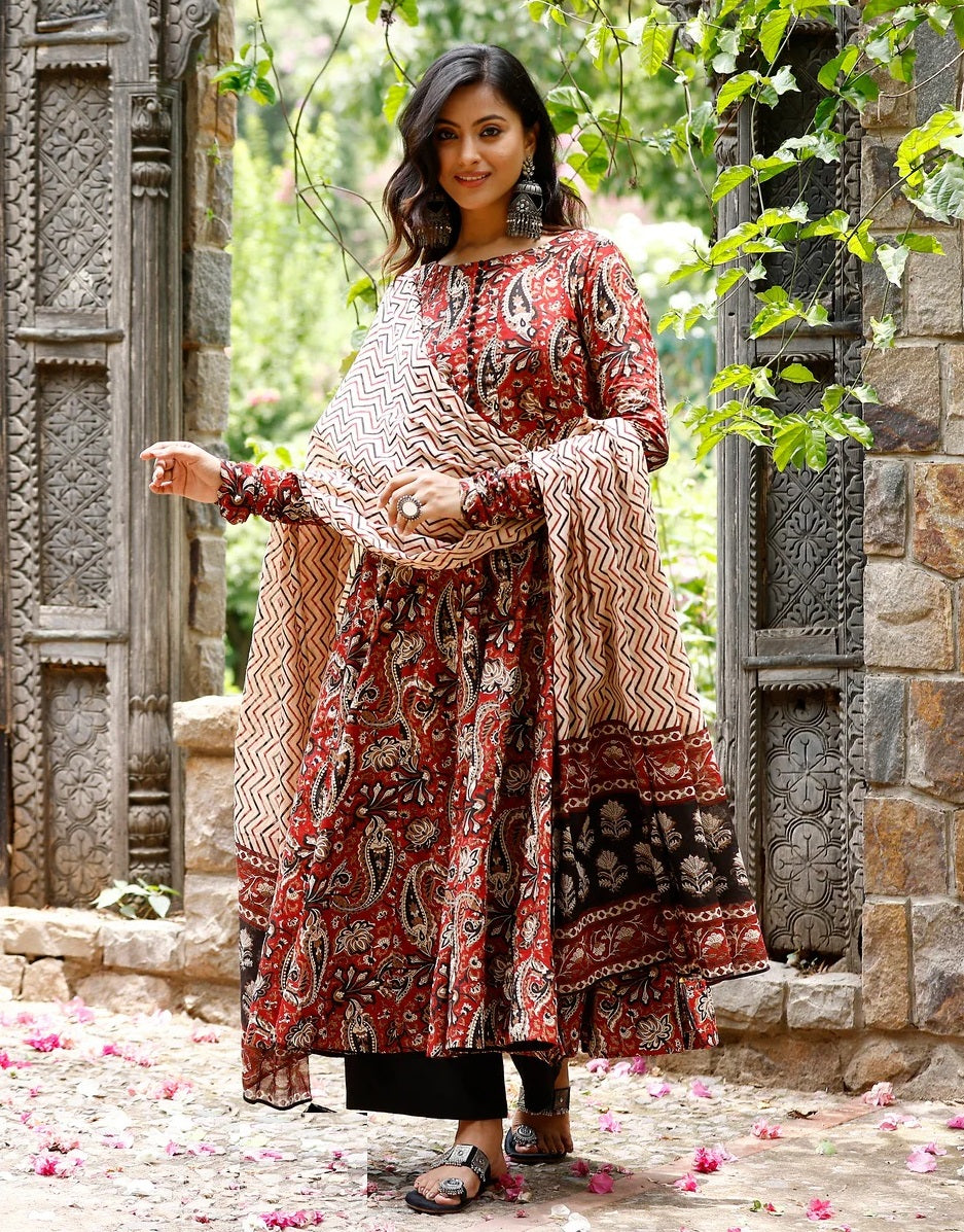 Ethnic Set Women Printed A-Line Kurta and Pant Set With Dupatta