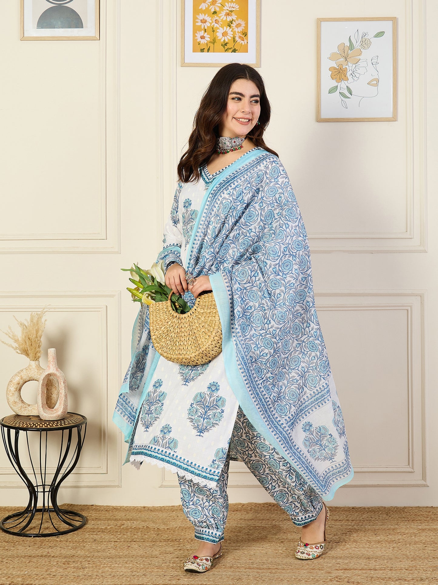 Ethnic Set Women Printed Straight Kurta and Pant Set With Dupatta