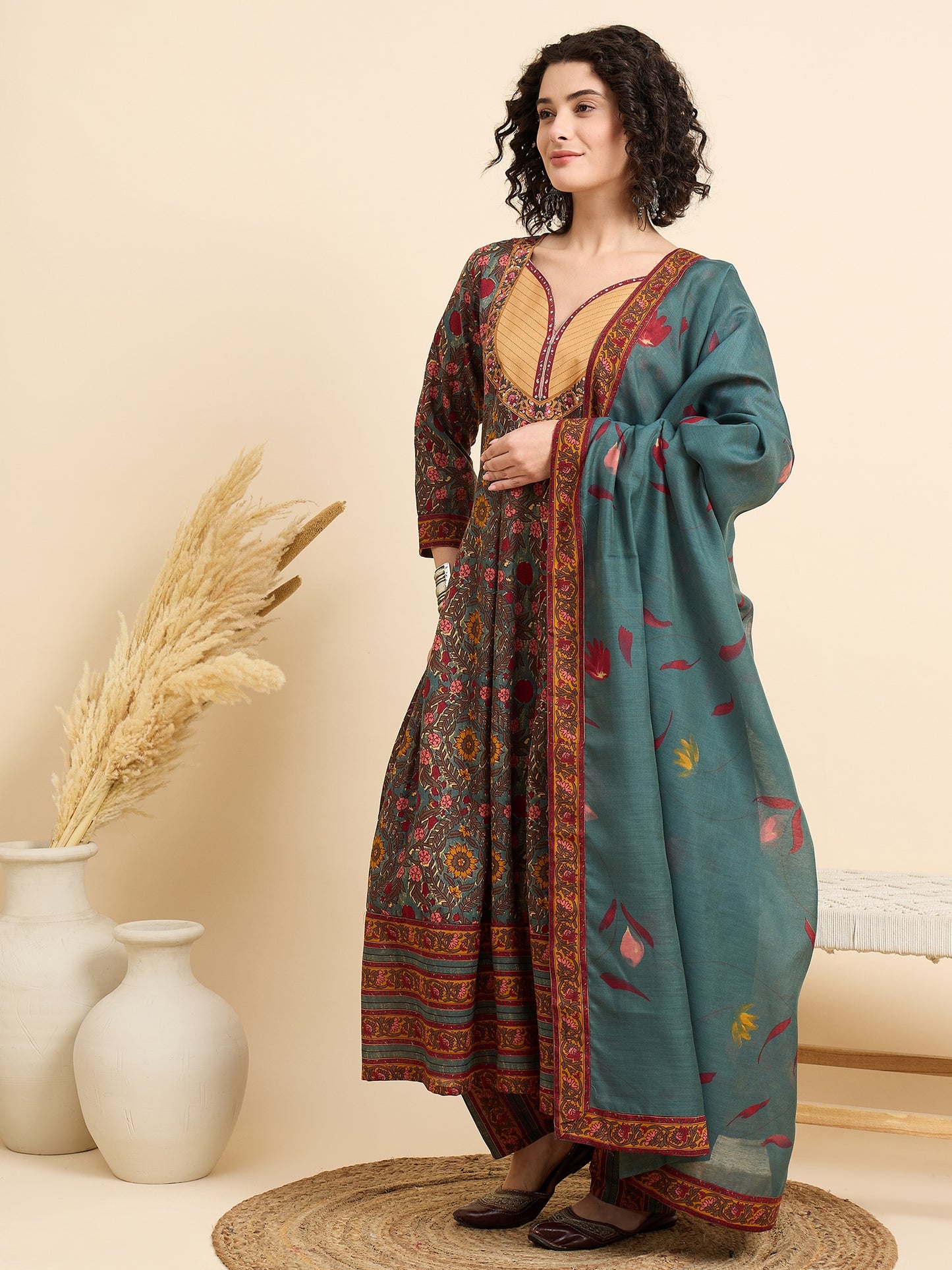 Ethnic Set Women Floral Printed Green Kurta And Pant Set With Dupatta