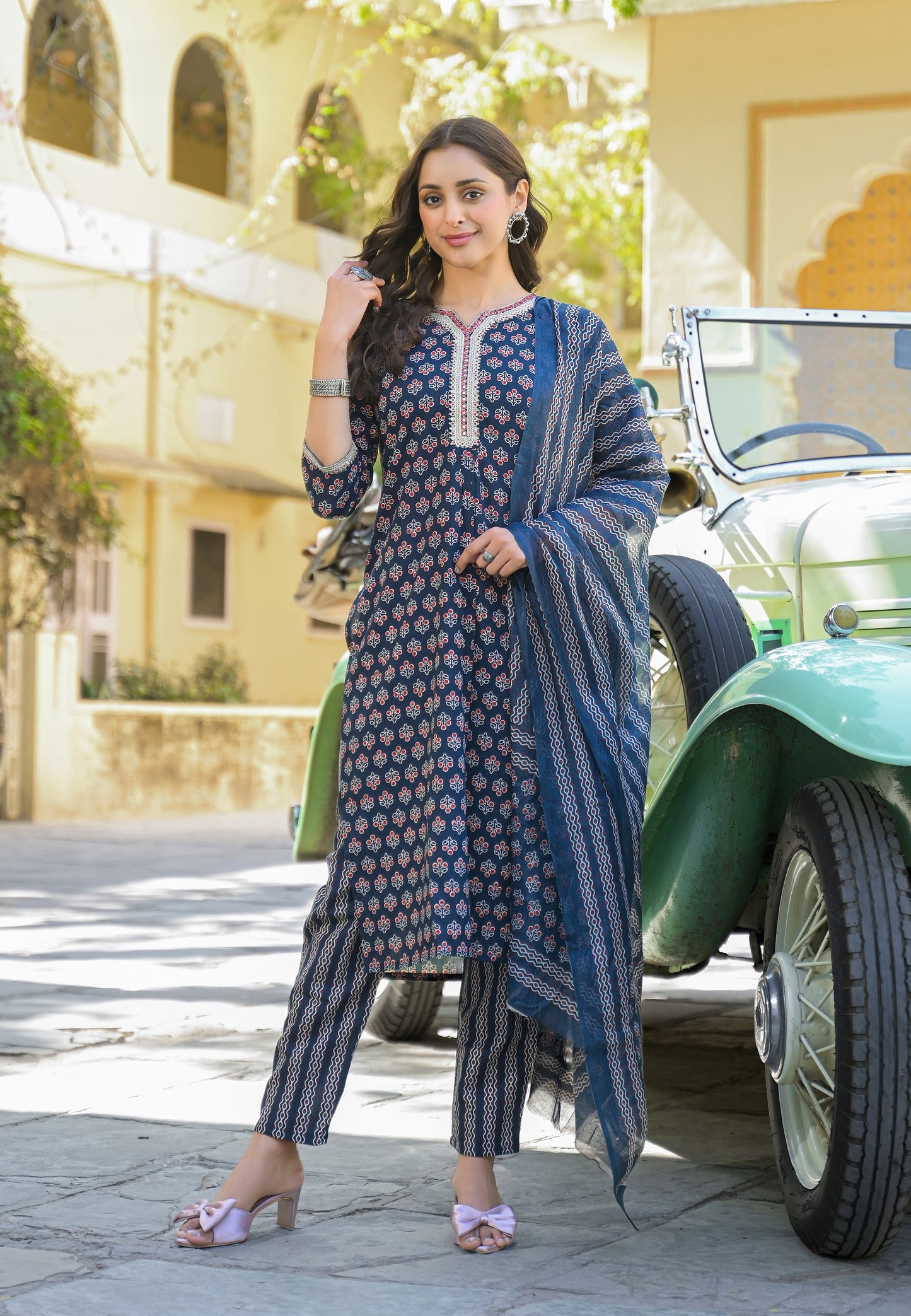 Ethnic Set Women Printed Straight Blue Kurta And Pant Set With Dupatta