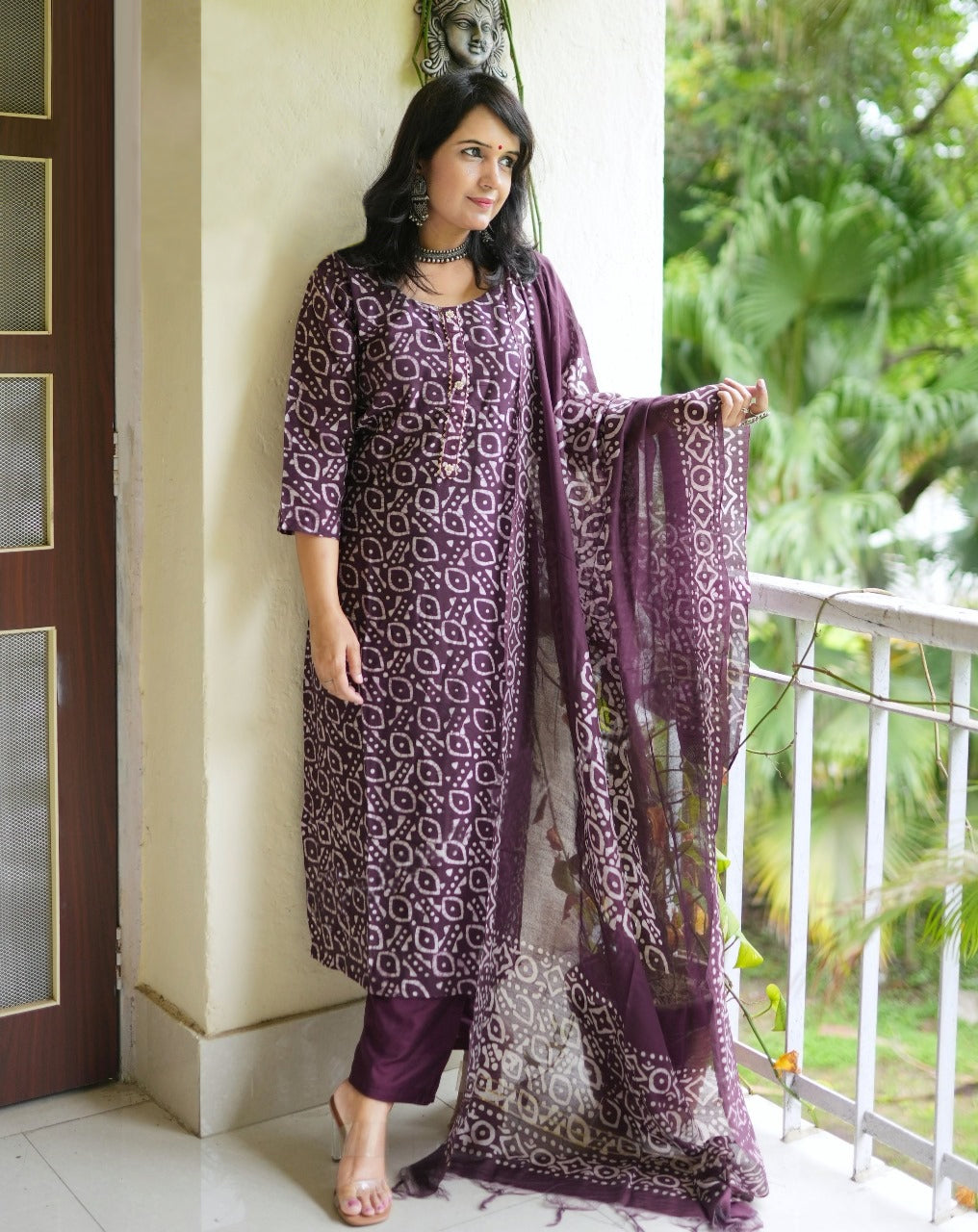 Ethnic Set Women Printed Straight Kurta And Pant Set With Dupatta