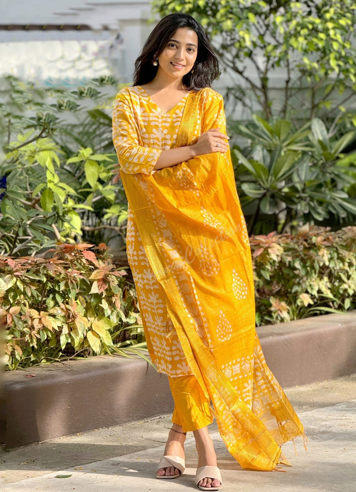 Ethnic Set Women Printed Straight Yellow Kurta and Pant Set With Dupatta