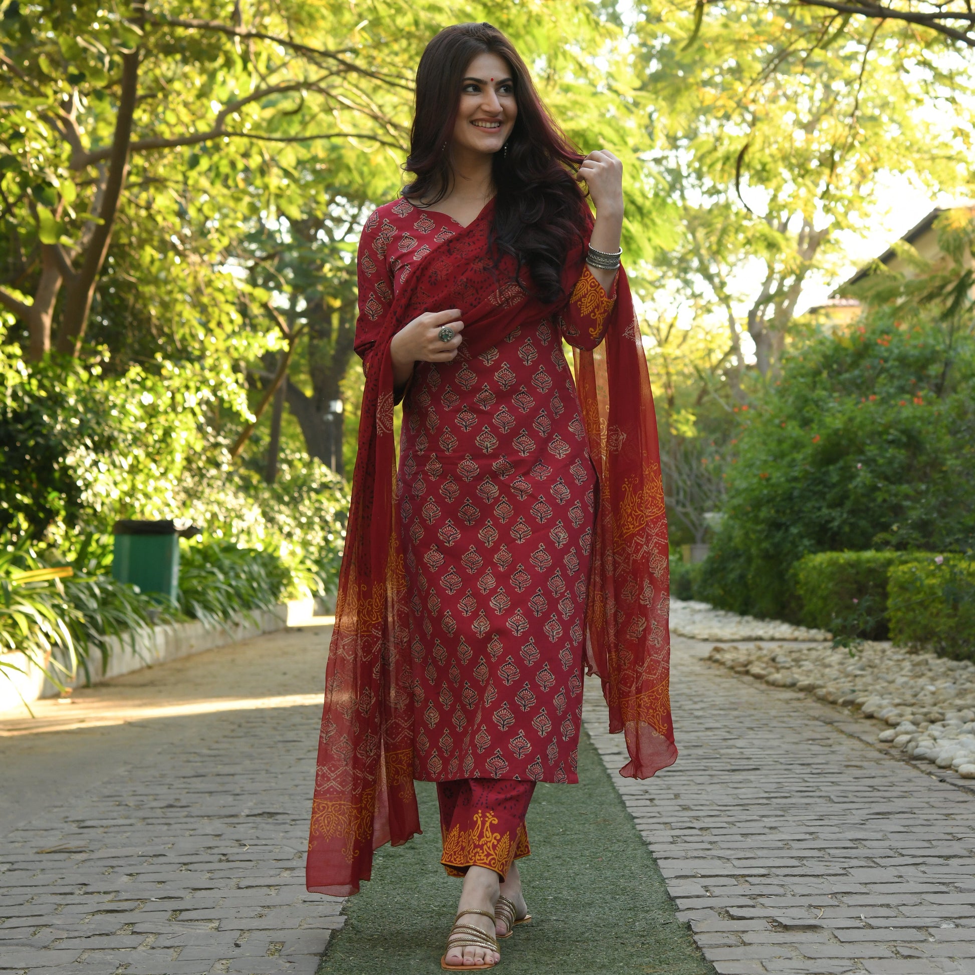 Ethnic Set Women Printed Kurta and Pant Set with Dupatta - Ethnic Set