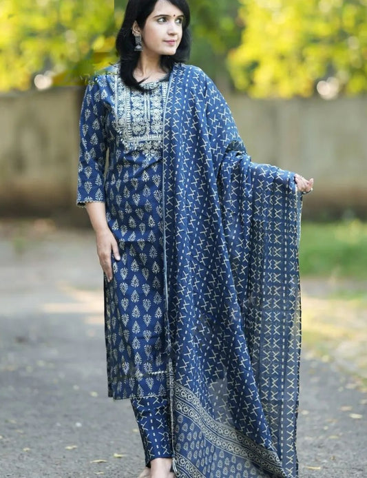 Ethnic Set Women Emboridered Kurta and Pant Set With Dupatta