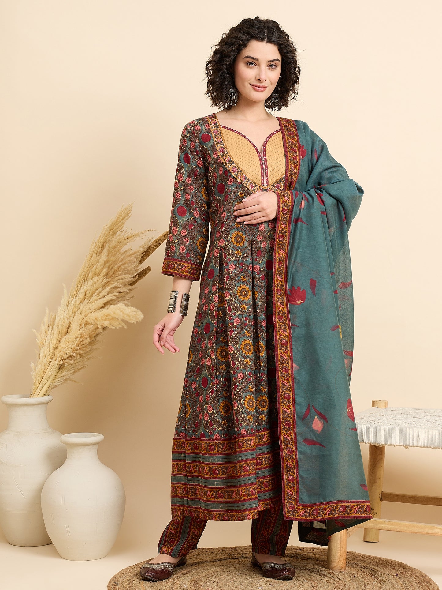 Ethnic Set Women Floral Printed Green Kurta And Pant Set With Dupatta