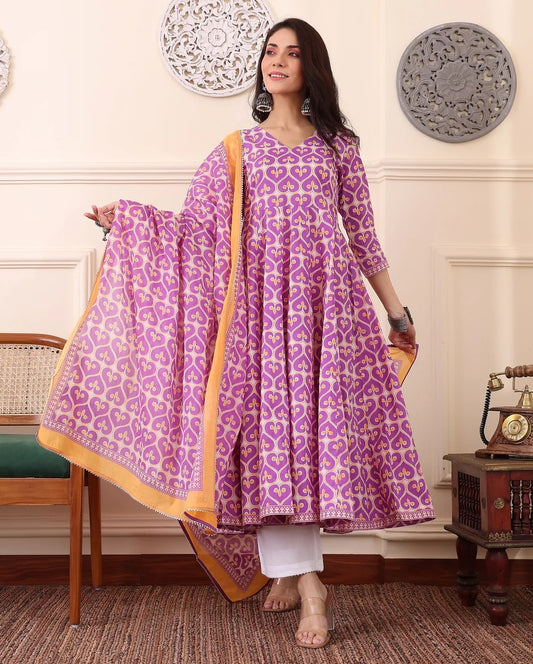 Ethnic Set Women Printed Anarkali Kurta and Pant Set With Dupatta