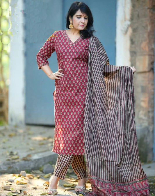 Ethnic Set Women Printed Straight Kurta and Pant Set With Dupatta