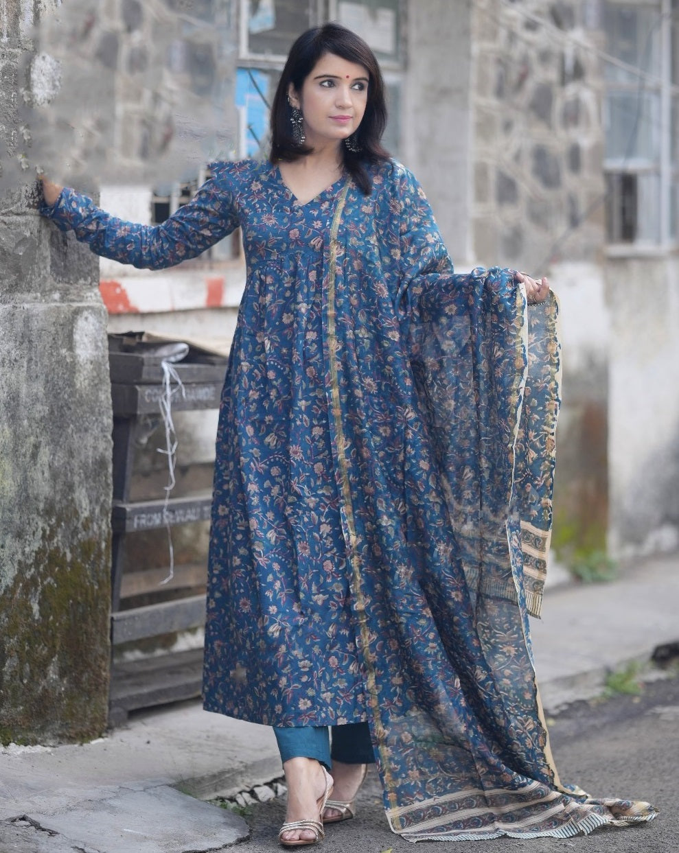Ethnic Set Women Floral Printed Anarkali Blue Kurta And Pant Set With Dupatta