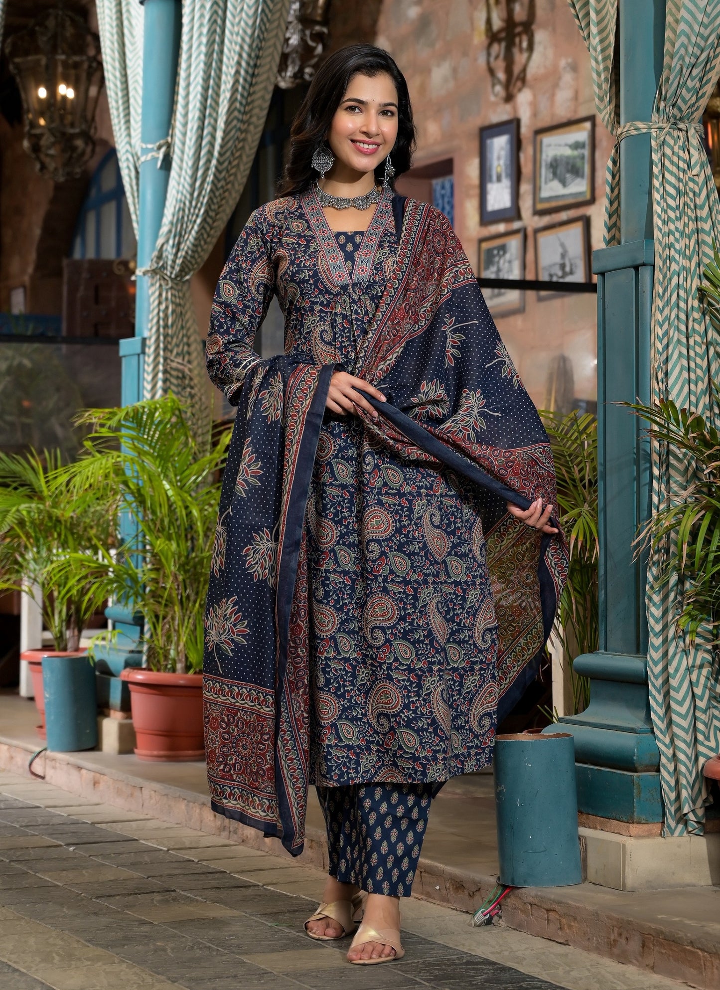 Ethnic Set Women Embroidery Straight Kurta and Pant set with Dupatta - Ethnic Set