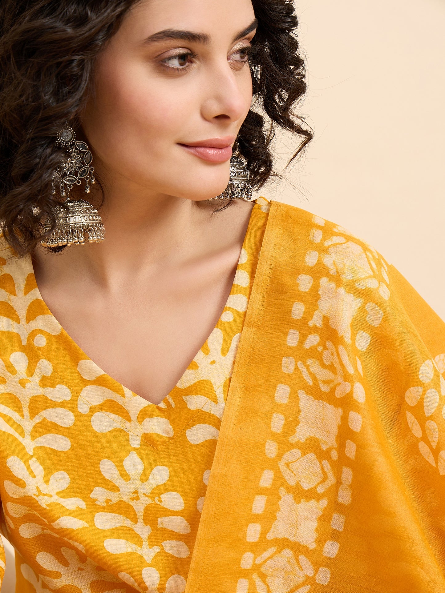 Ethnic Set Women Printed Straight Yellow Kurta And Pant Set With Dupatta