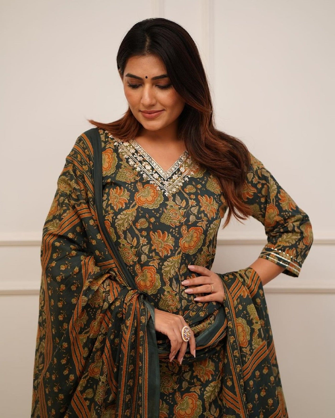 Ethnic Set Women Embroidery Straight Kurta and Pant set with Dupatta - Ethnic Set