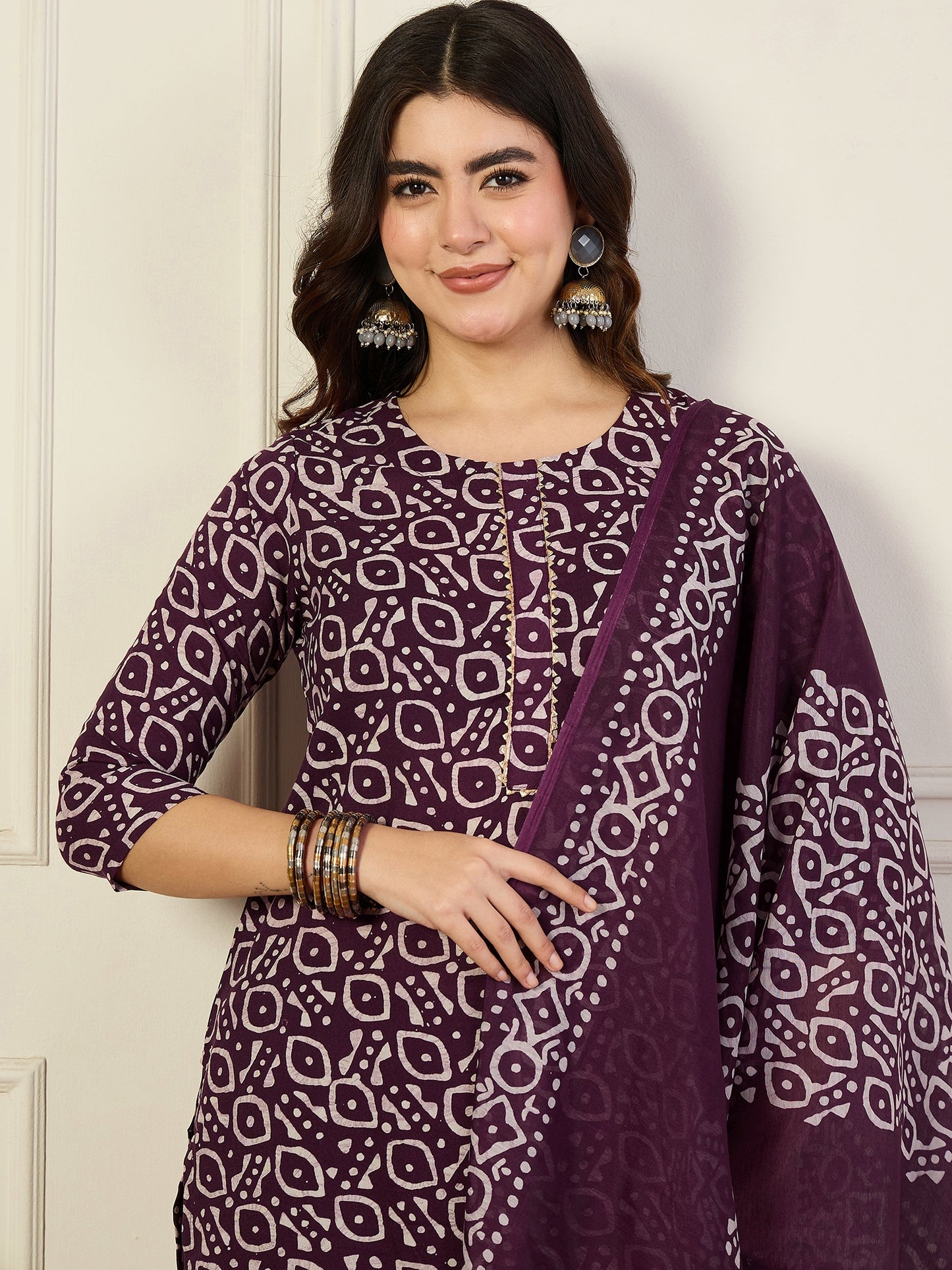 Ethnic Set Women Printed Straight Kurta and Pant Set With Dupatta