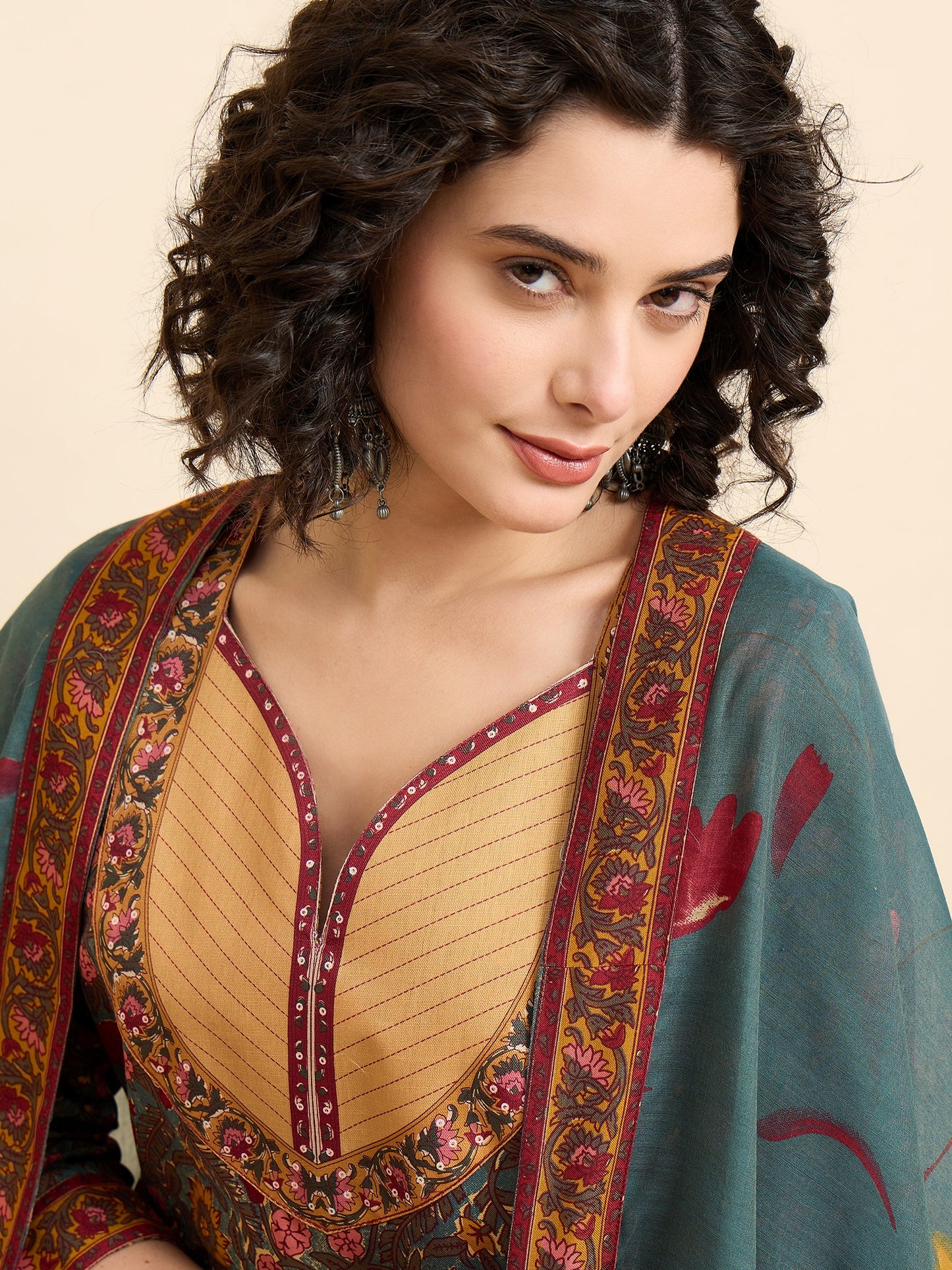 Ethnic Set Women Floral Printed Green Kurta And Pant Set With Dupatta