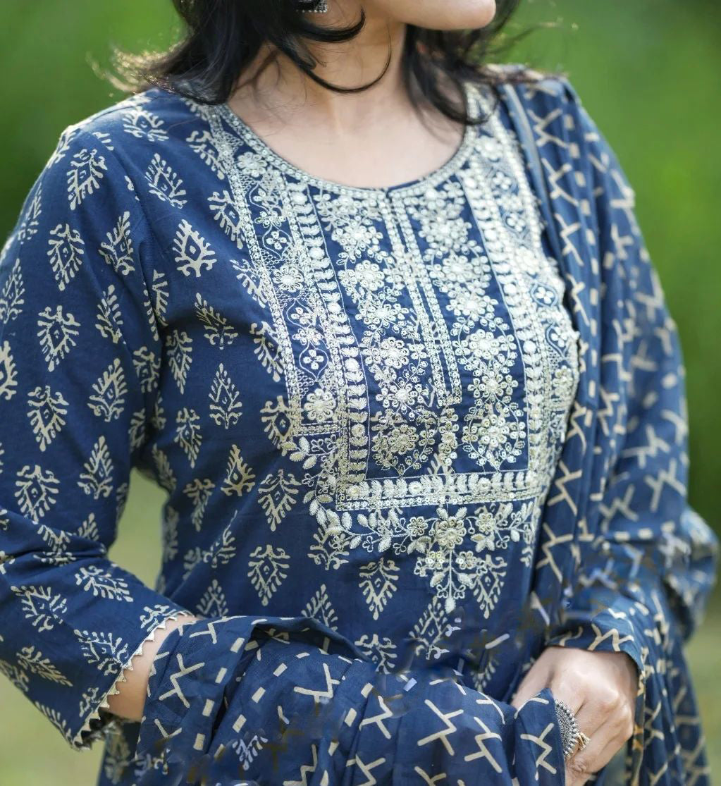 Ethnic Set Women Emboridered Kurta and Pant Set With Dupatta