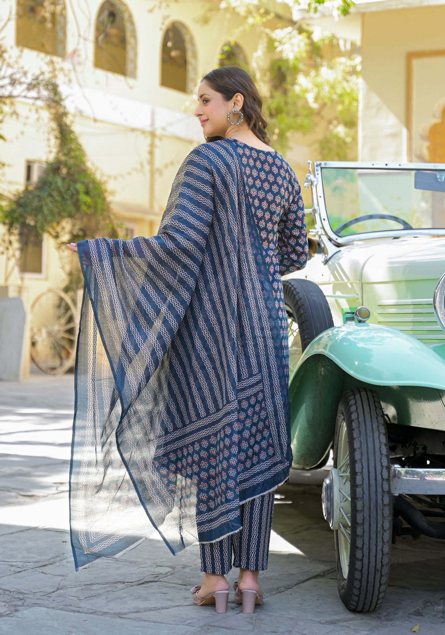 Ethnic Set Women Printed Straight Blue Kurta And Pant Set With Dupatta
