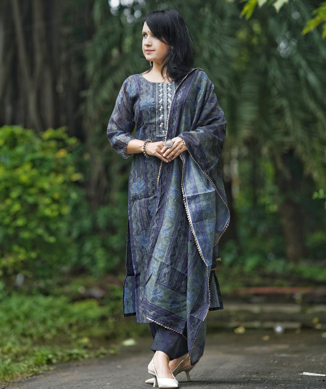 Ethnic Set Women Embroidered Straight Kurta And Pant Set With Dupatta