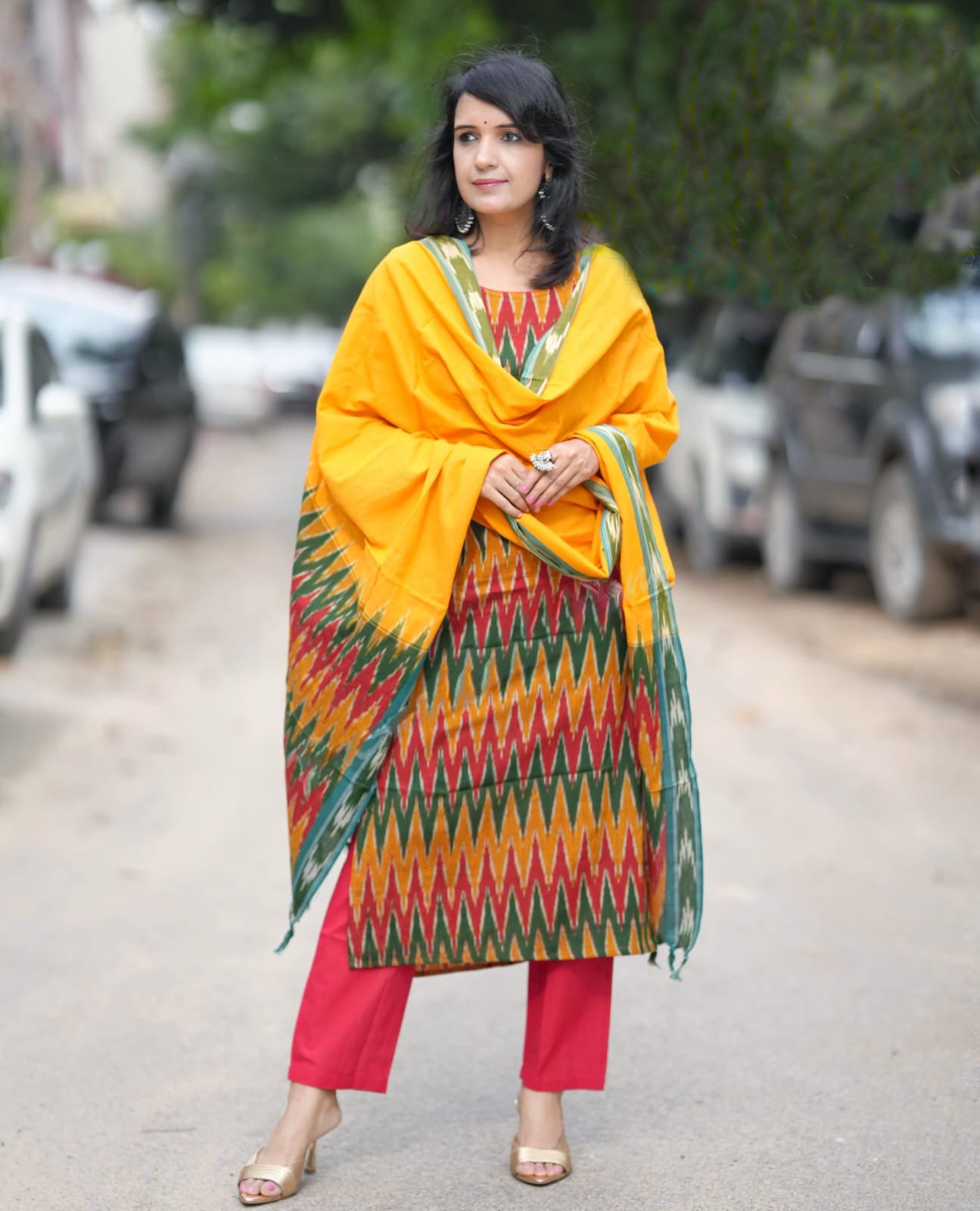 Ethnic Set Women Printed Straight Kurta and Pant Set With Dupatta