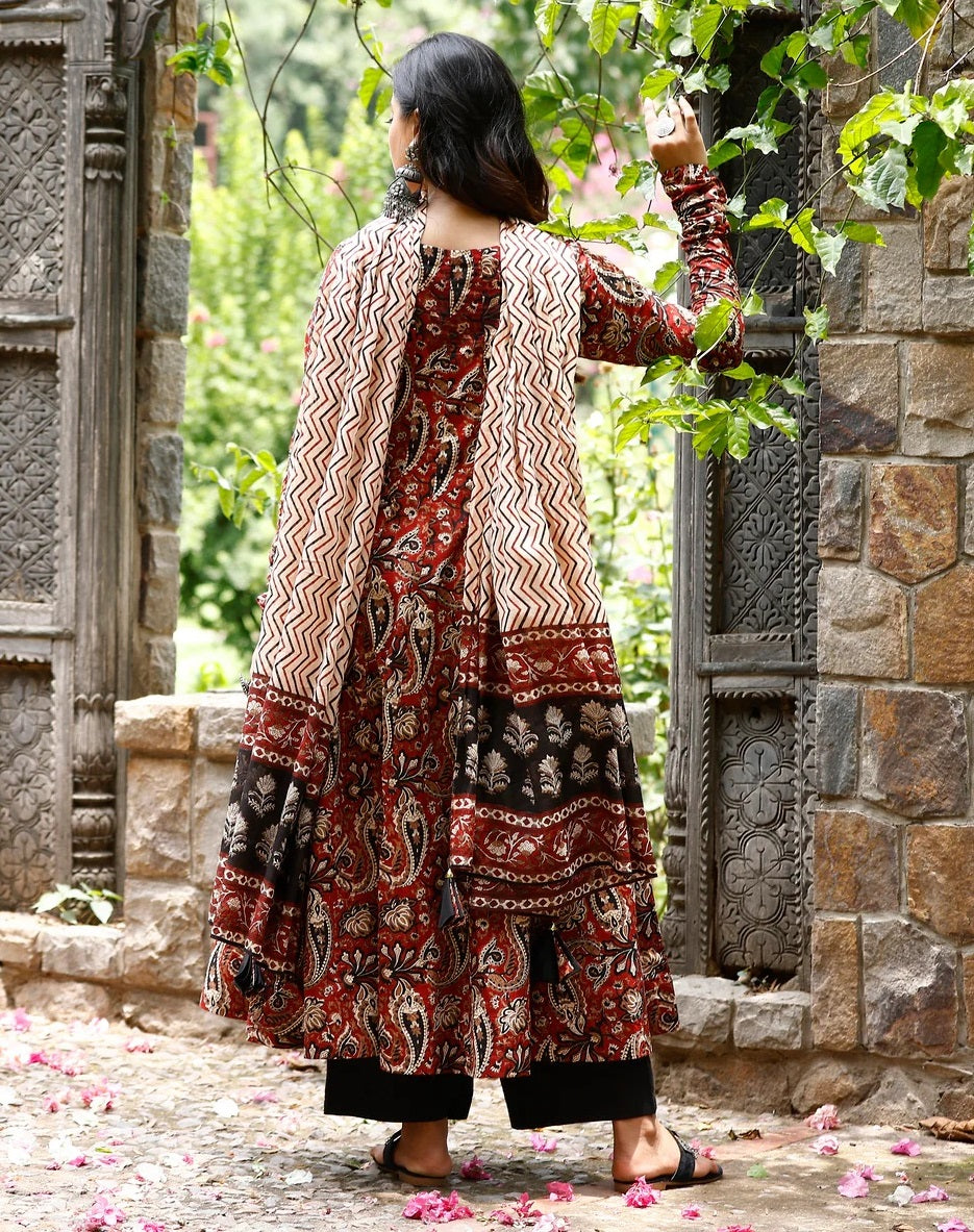 Ethnic Set Women Printed A-Line Kurta and Pant Set With Dupatta