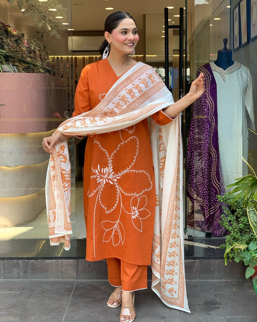Ethnic Set Women Embroidery Straight Kurta and Pant with Dupatta