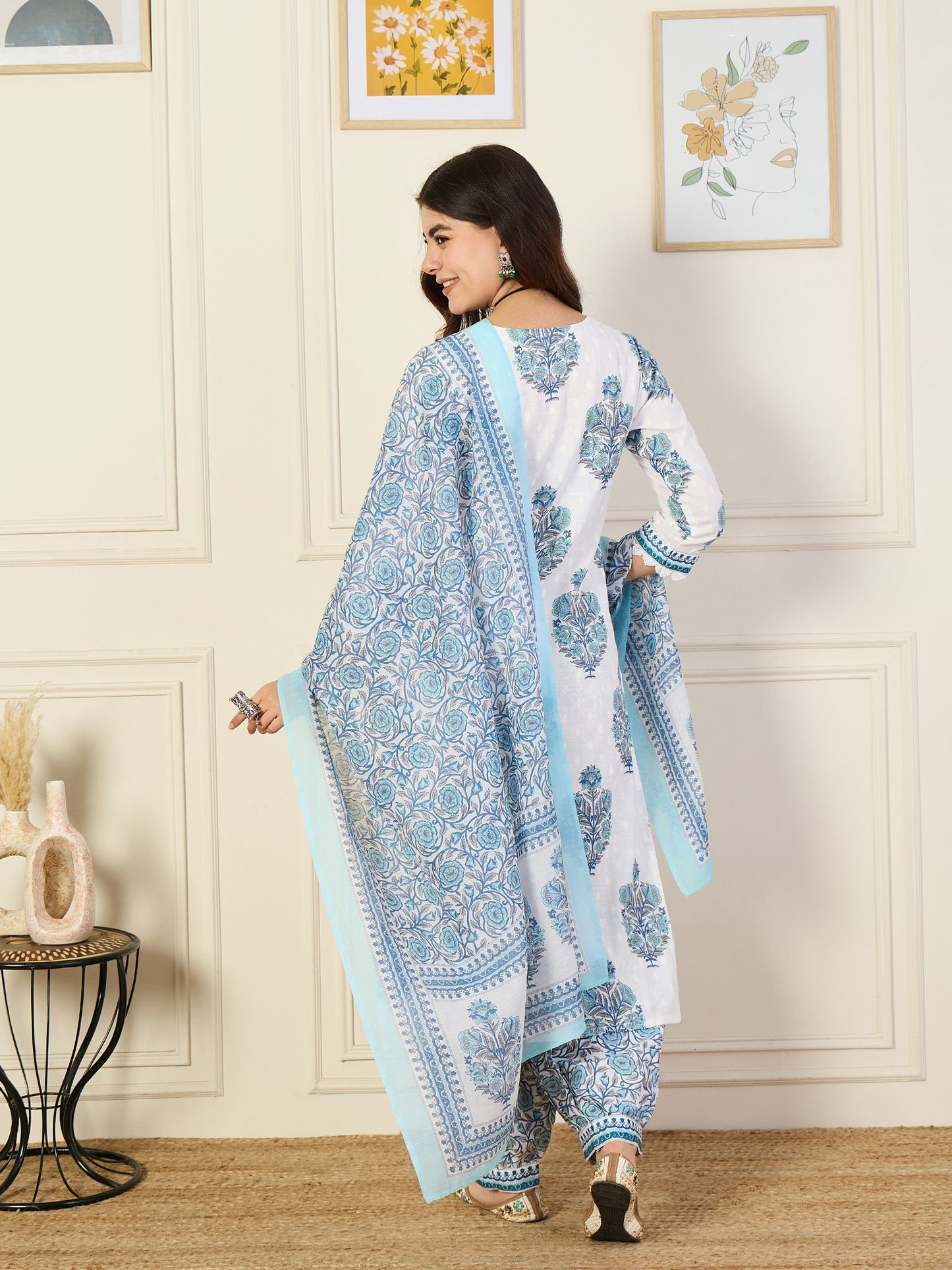 Ethnic Set Women Printed Straight Kurta and Pant Set With Dupatta