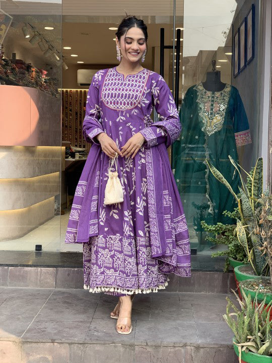 Ethnic Set Women Printed Anarkali Purple Kurta and Pant Set With Dupatta