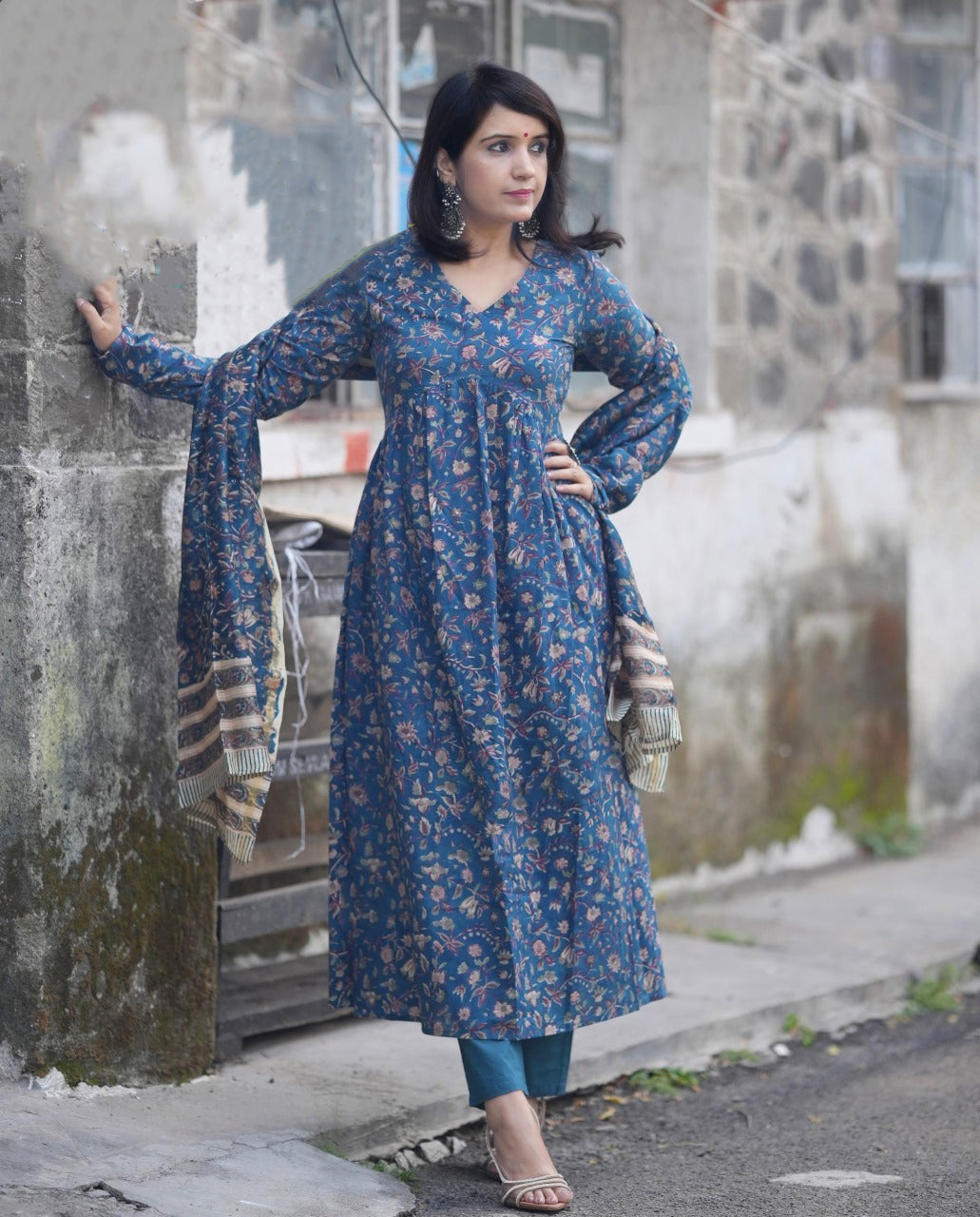Ethnic Set Women Floral Printed Anarkali Blue Kurta And Pant Set With Dupatta