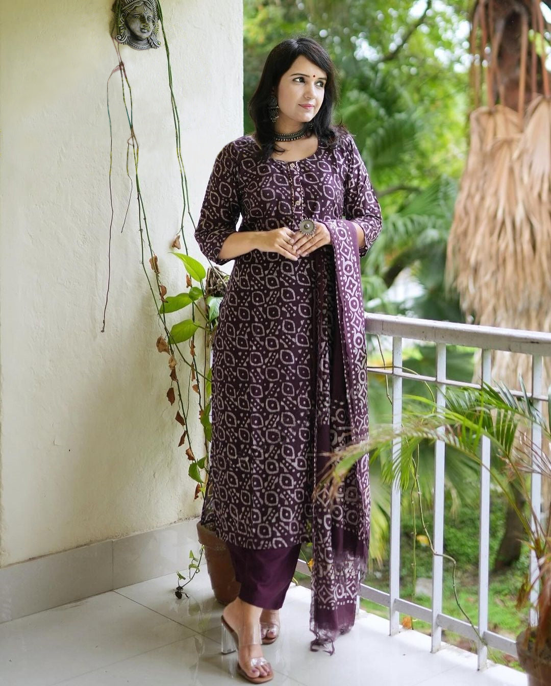 Ethnic Set Women Printed Straight Kurta And Pant Set With Dupatta