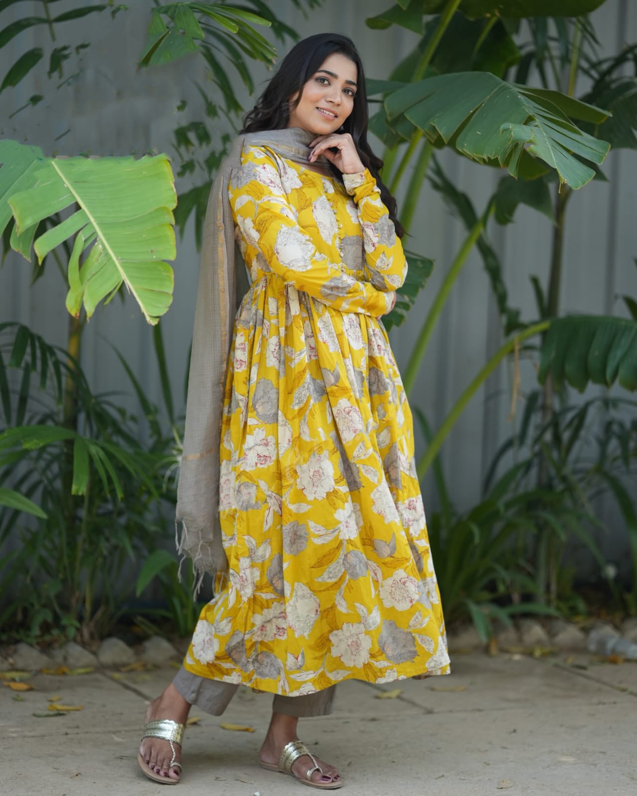 Ethnic Set Women Printed Anarkali Kurta and Pant Set With Dupatta