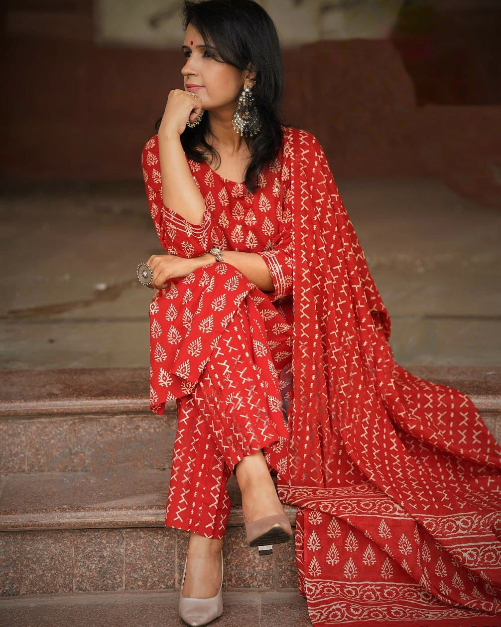 Ethnic Set Women Printed Straight Red Kurta and Pant Set With Dupatta