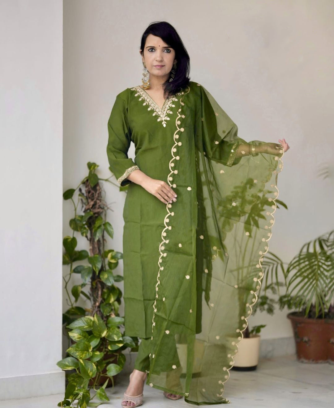 Ethnic Set Women Embroidered Straight Kurta And Pant Set With Dupatta