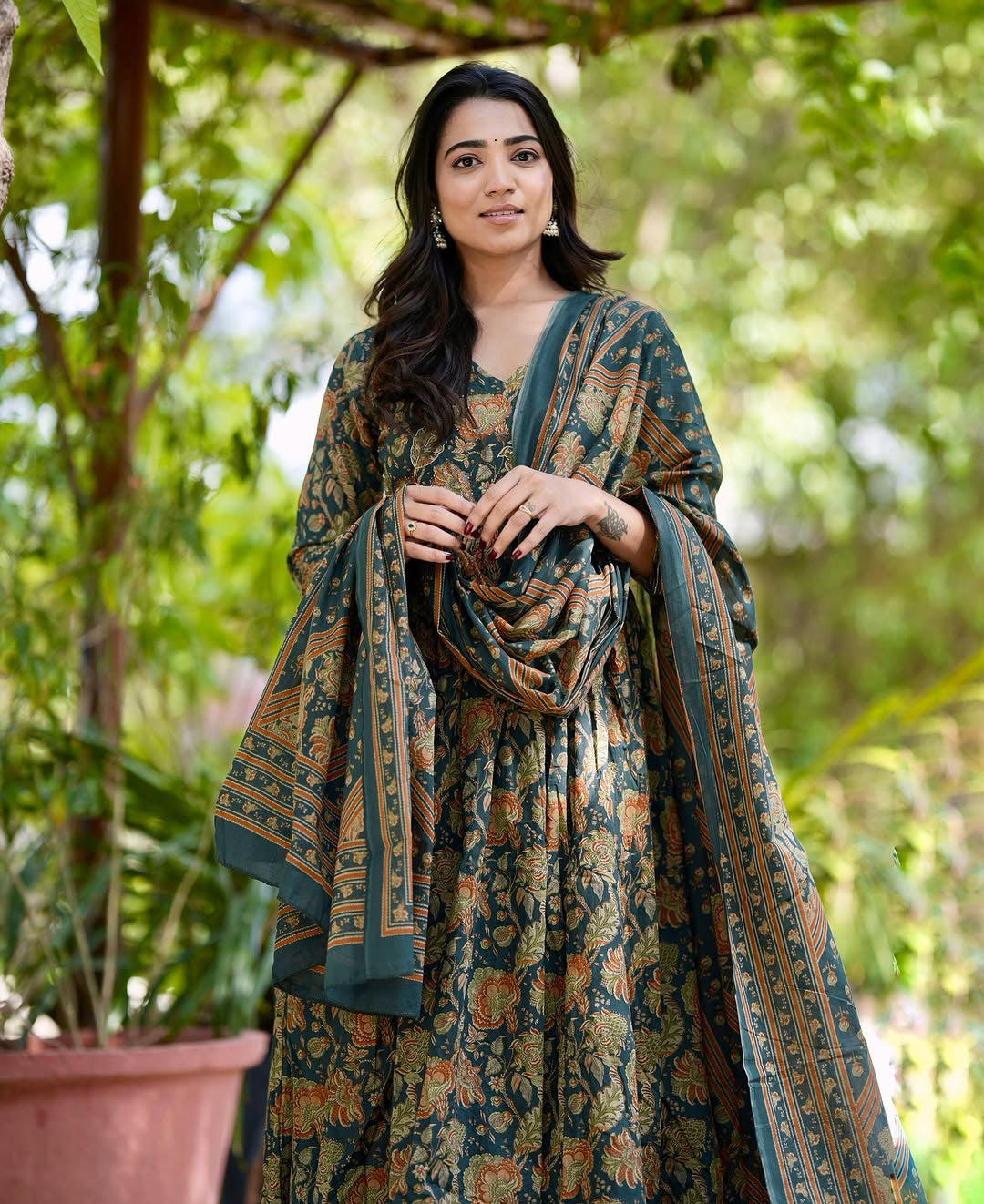 Ethnic Set Women Floral Printed Anarkali Green Kurta and Pant Set With Dupatta