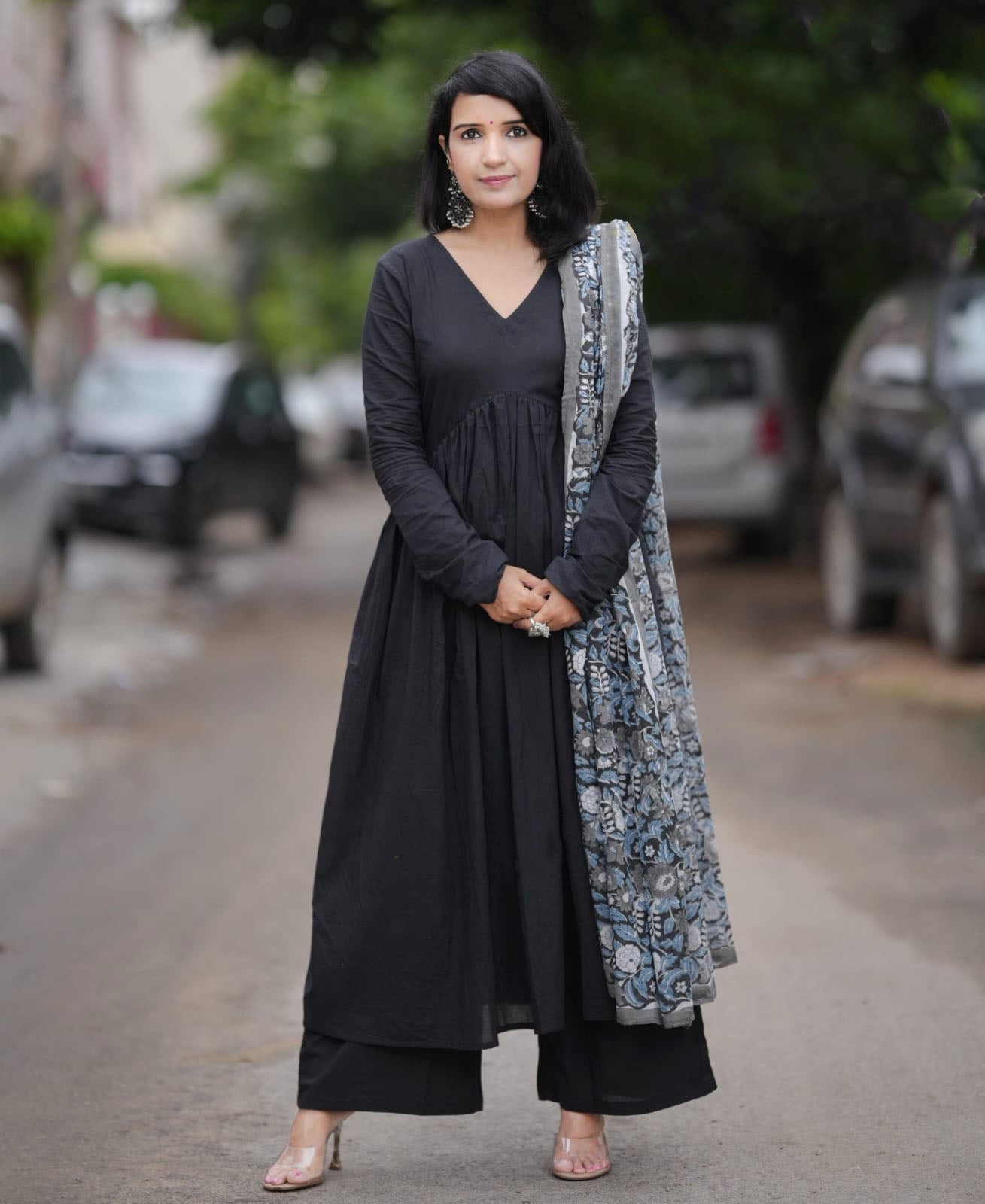 Ethnic Set Women Solid A-Line BLack Kurta And Pant Set With Dupatta