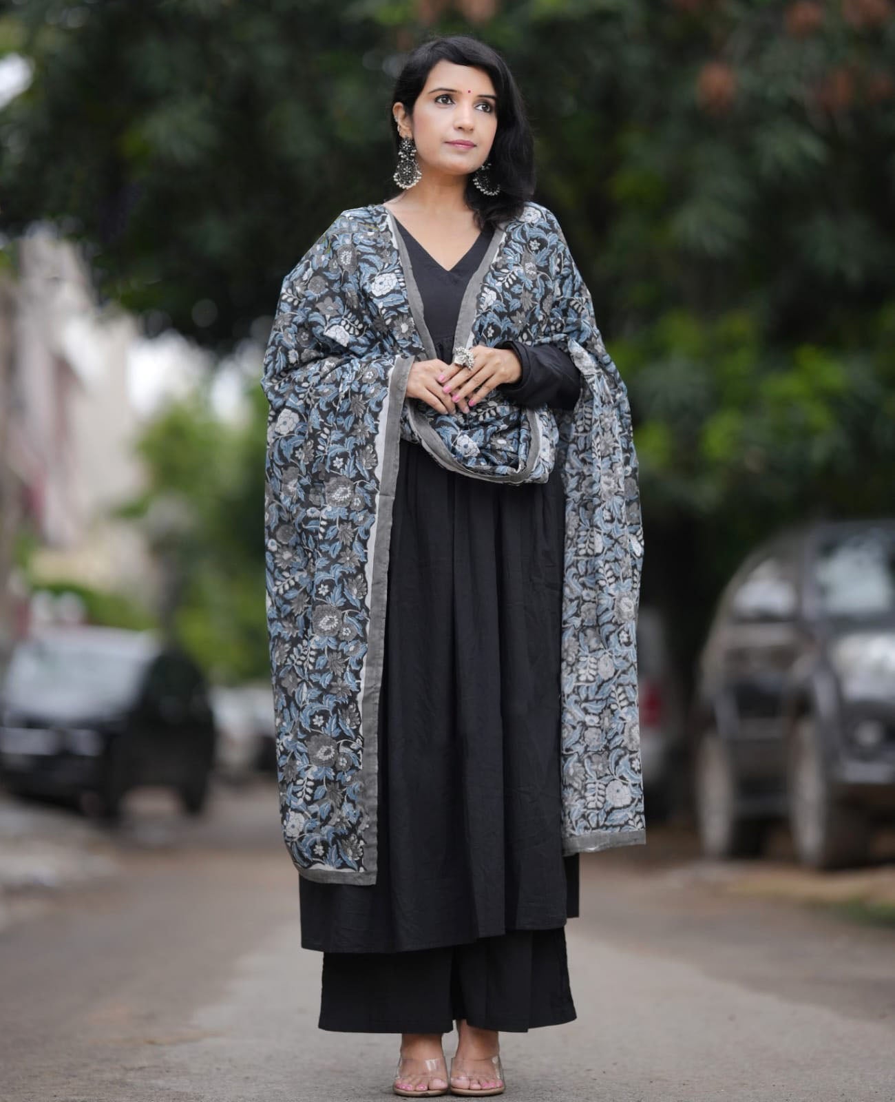 Ethnic Set Women Solid A-Line BLack Kurta And Pant Set With Dupatta