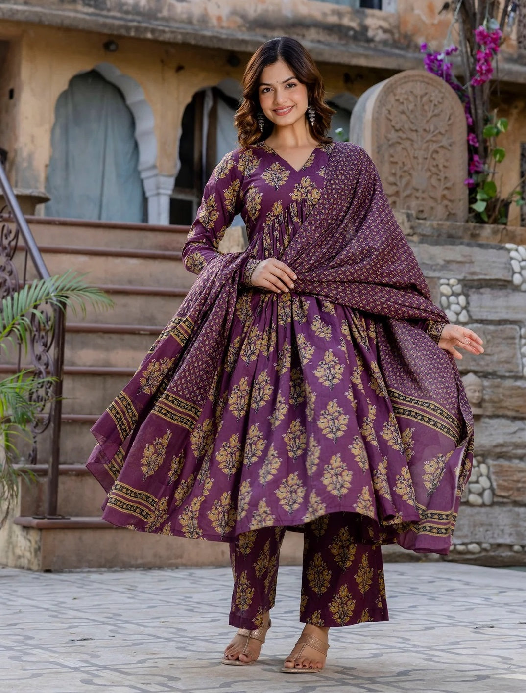 Ethnic Set Women Printed Anarkali Kurta and Pant Set with Dupatta