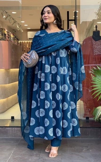 Ethnic Set Women A-Line Blue Kurta And Pant Set With Dupatta