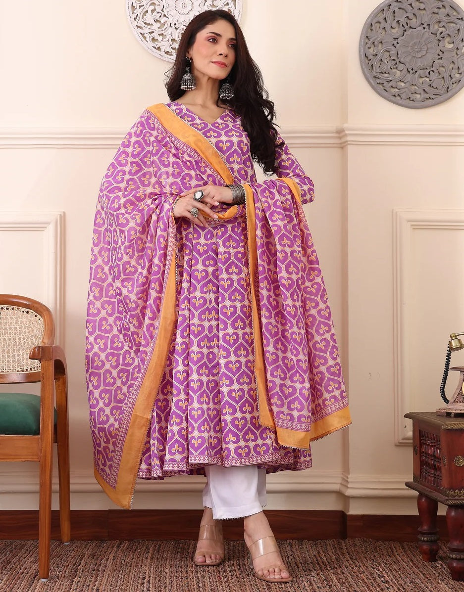 Ethnic Set Women Printed Anarkali Kurta and Pant Set With Dupatta