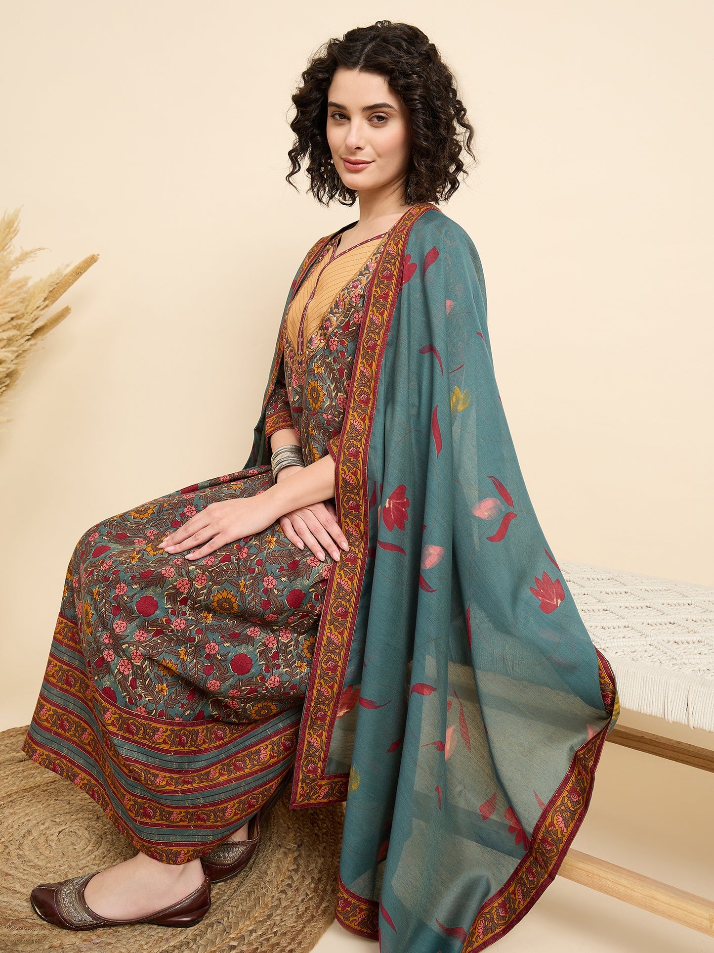 Ethnic Set Women Floral Printed Green Kurta And Pant Set With Dupatta