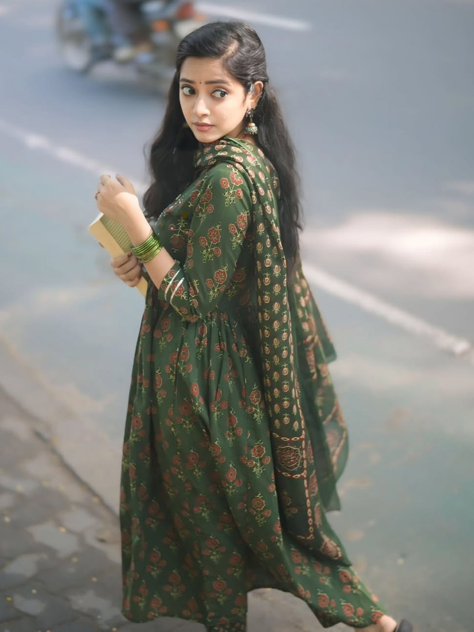 Ethnic Set Women Floral Anarkali Printed Green Kurta and Pant Set With Dupatta